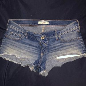 hollister low rise shorts